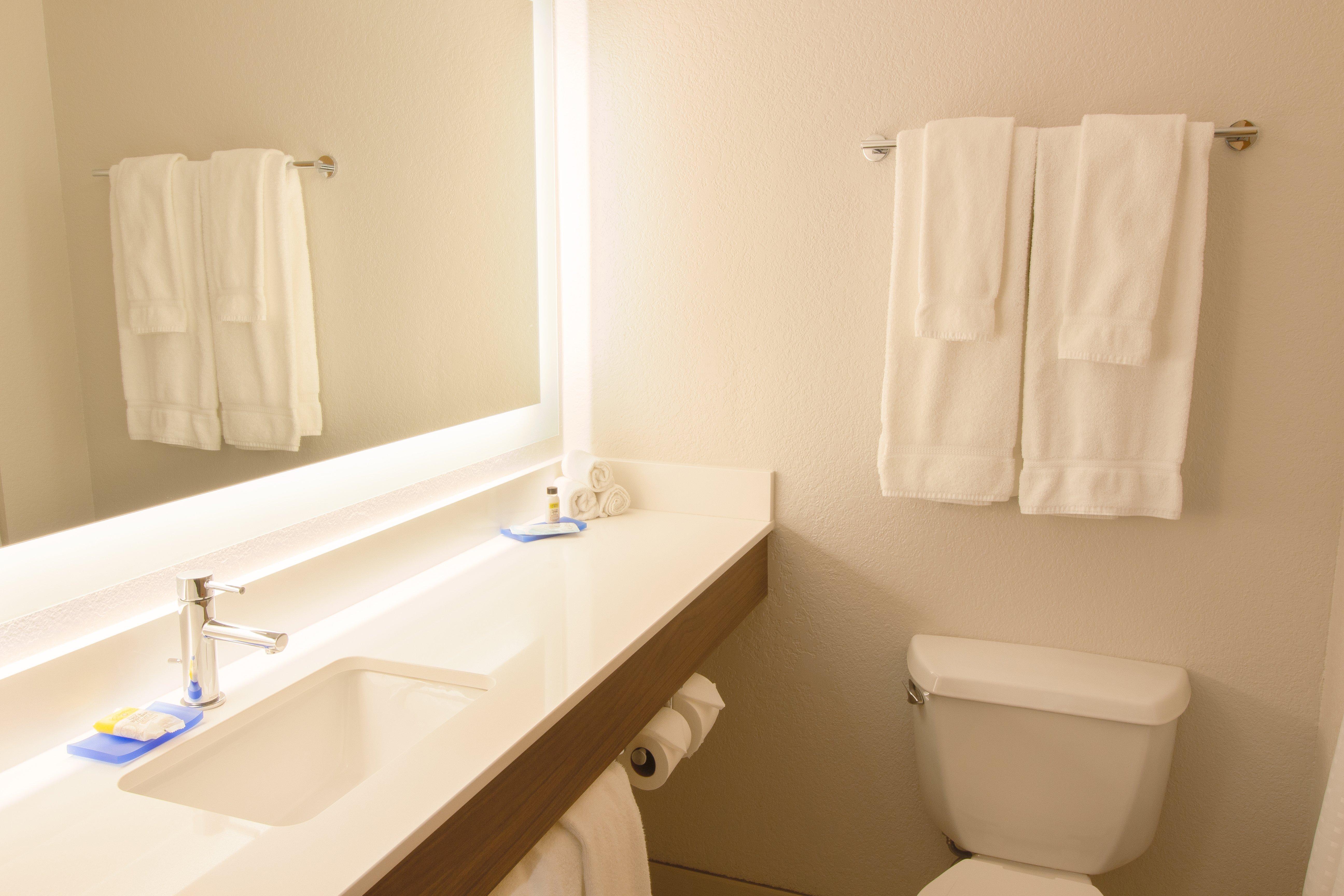 Holiday Inn Express & Suites - Worthington By Ihg מראה חיצוני תמונה