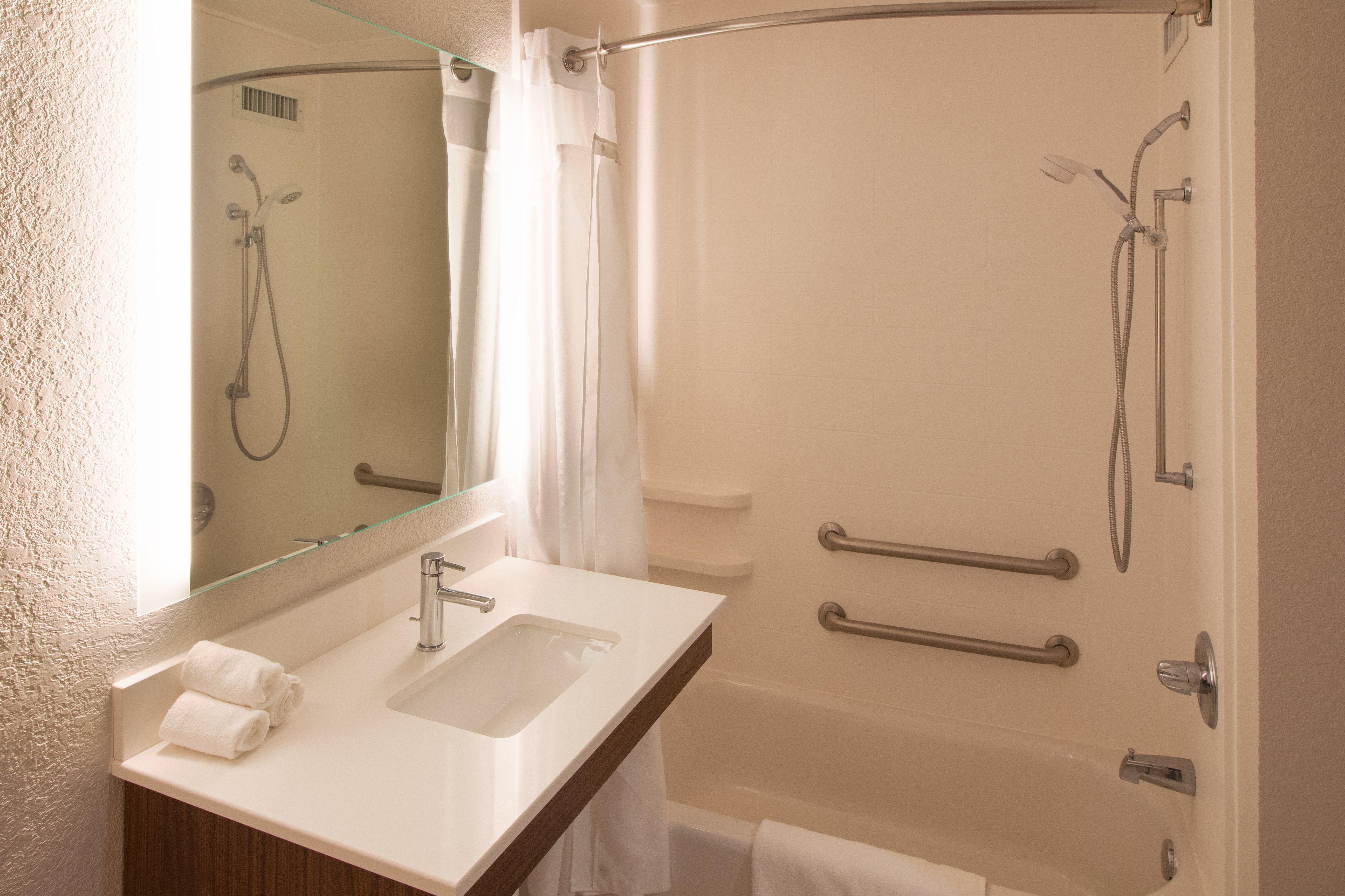 Holiday Inn Express & Suites - Worthington By Ihg מראה חיצוני תמונה